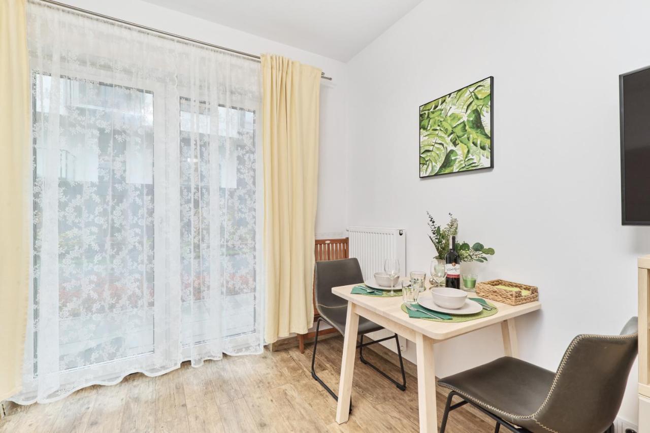 Riverside Apartments Na Grobli By Noclegi Renters Vratislav Exteriér fotografie
